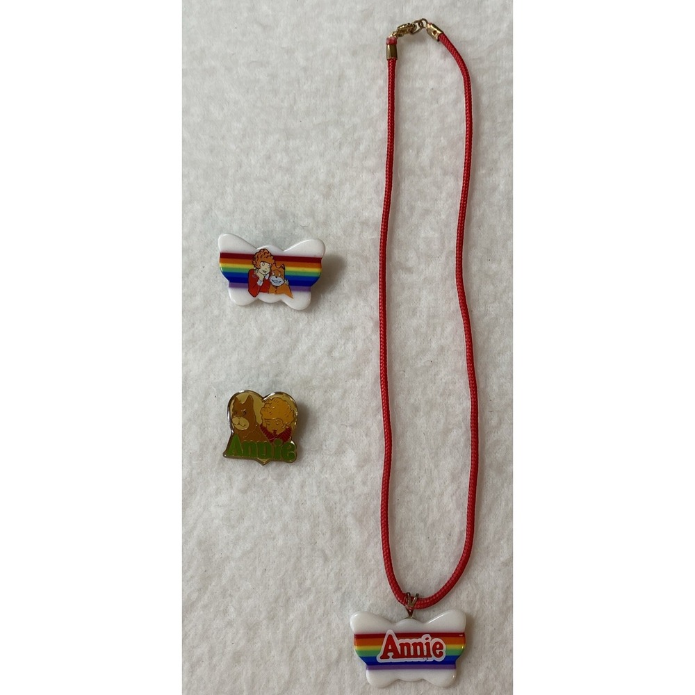 Little Orphan Annie Necklace Plastic Metal‎ Pin Butterfly Heart Sandy Rainbow